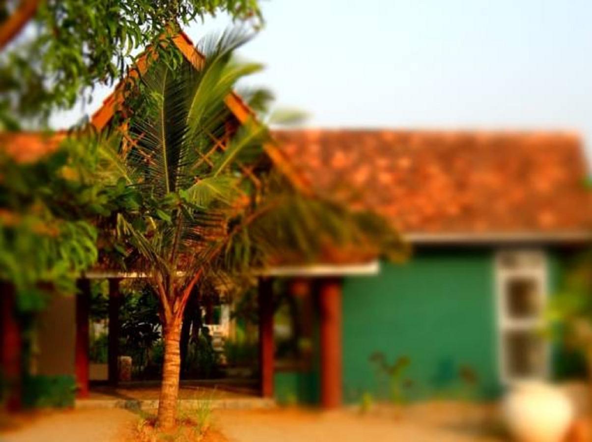 Aquatica Resorts & Spa Morjim Esterno foto