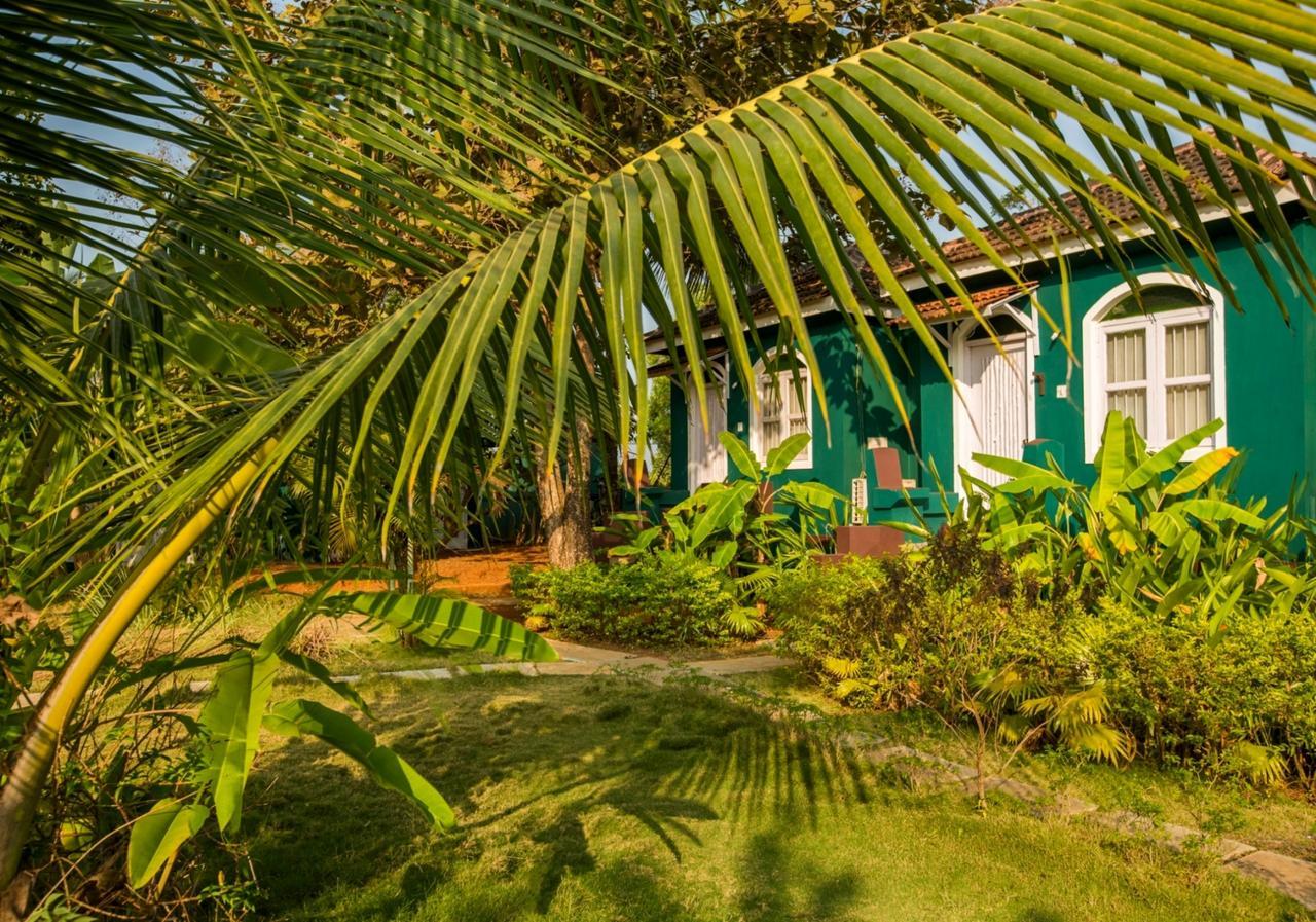 Aquatica Resorts & Spa Morjim Esterno foto